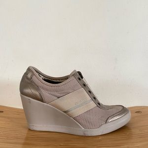 DKNY Platform Wedge Size 8